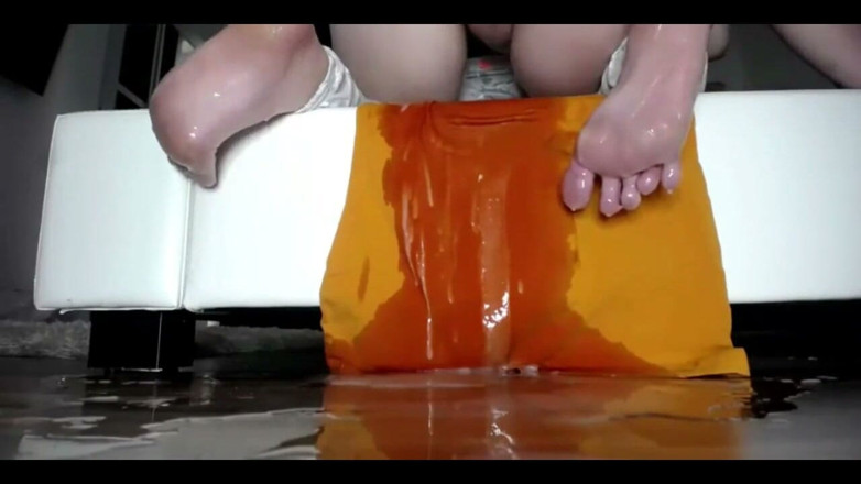 Katherine Squirt: She Make Dirty All the Floor with Big Cum