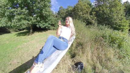 VR smokers HD-2D Videos Only: Irish Essie - Out in the sunshine