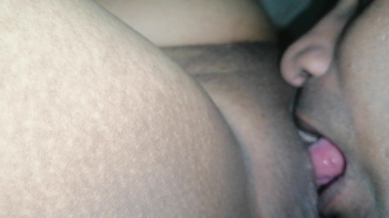 Tina Baby: Impresii faciale ale indiencei desi bhabhi
