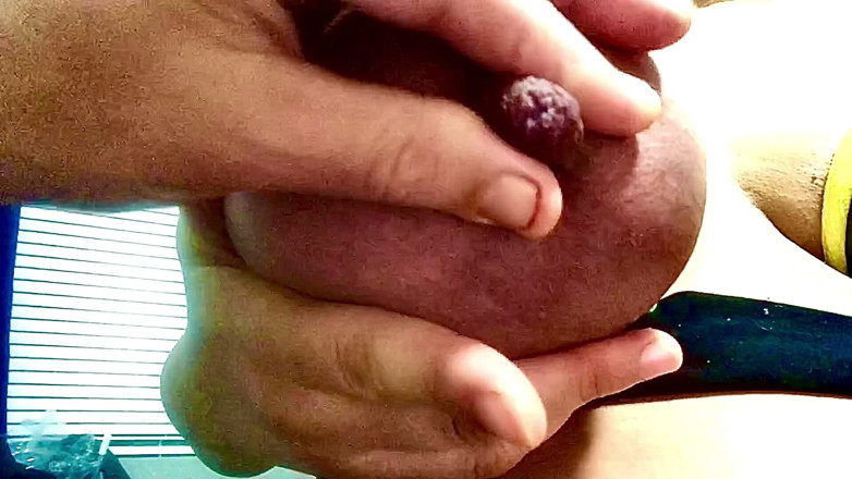 VeeVee Vixen: Training Huge Hucow Udders