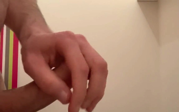 qaz11: Handjob on camera - 610