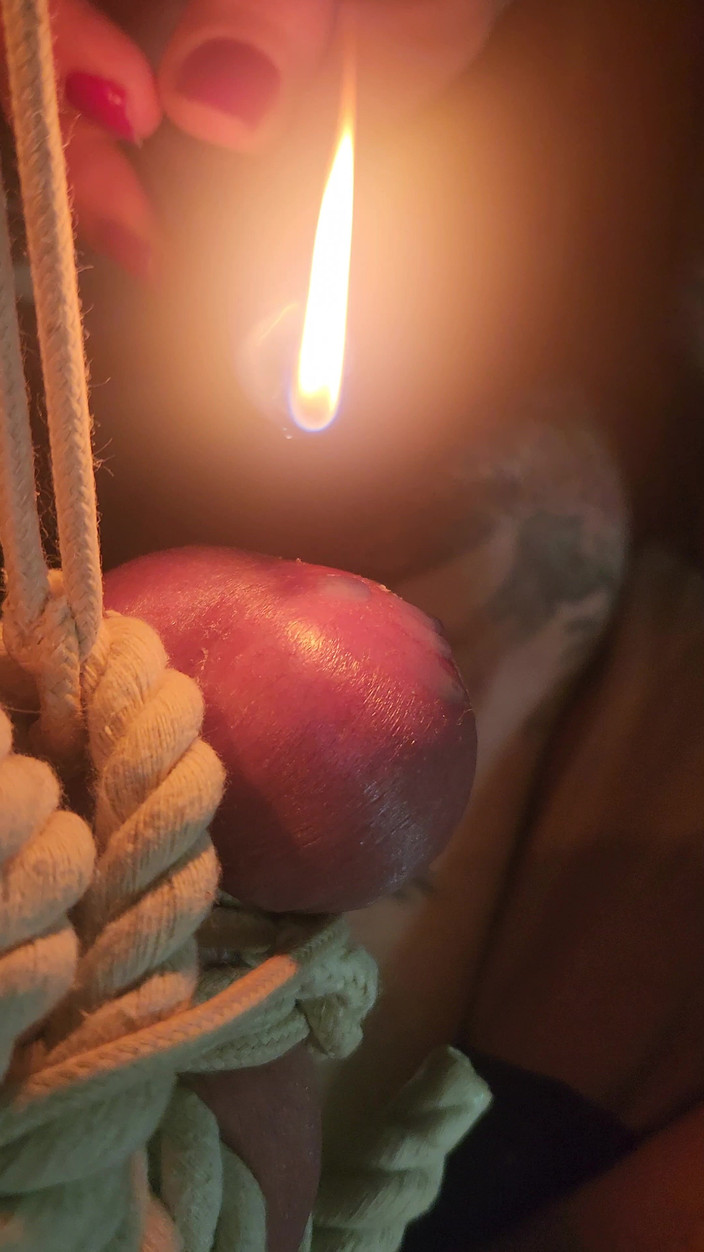 Goode Girl: Brava Ragazza Frustata Con Palle a Luce Di Candela Punto...