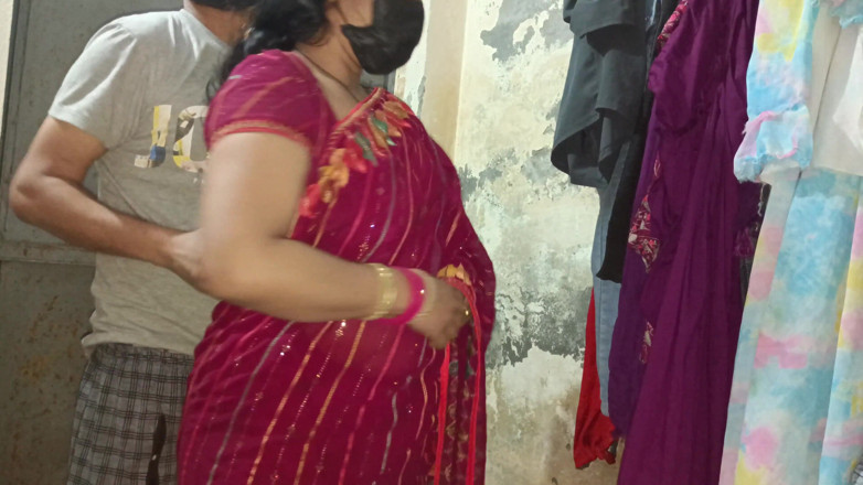 Pinkyrani2333: Bhabhi merah jambu dikongkek dalam saree dan blaus sepanjang malam