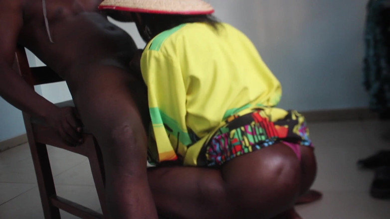 Itxbush: Muçulmana Fulani MILF Recebendo DP