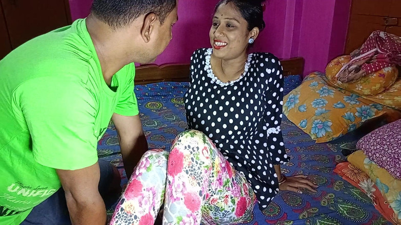 Bengali-coupel: Indische Bengaalse Pinki Vabi seks bij Davor en begin Priyod