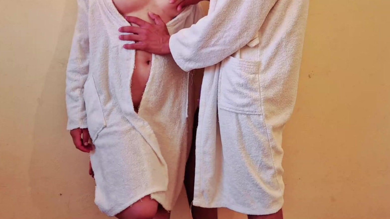 Chaima arab: Секс арабской тинки с большой задницей в отеле Абу-Даби