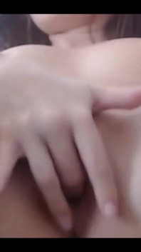 Oh Ljust Lok em This Tiny Pink, She in Mood for Fun