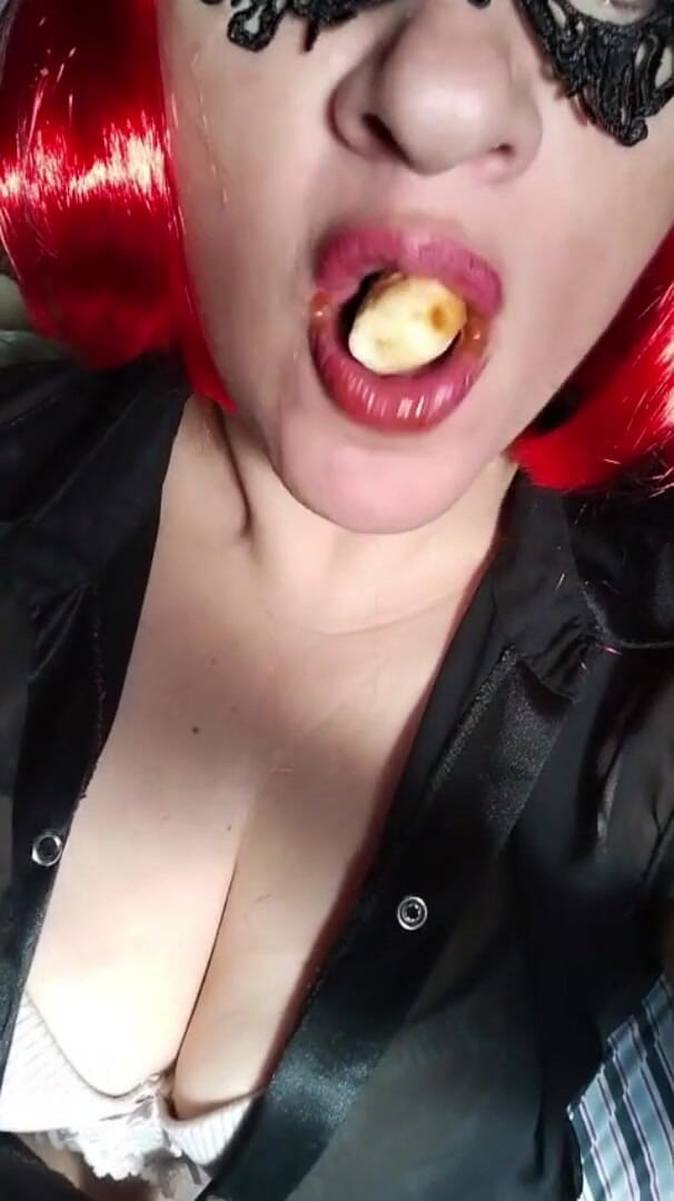 My sexy MILFS: Mi Prima Tetona Con Bananas
