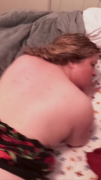 Poor Horny Stepmom's Back Is Hurt and Needs a Good Fucking