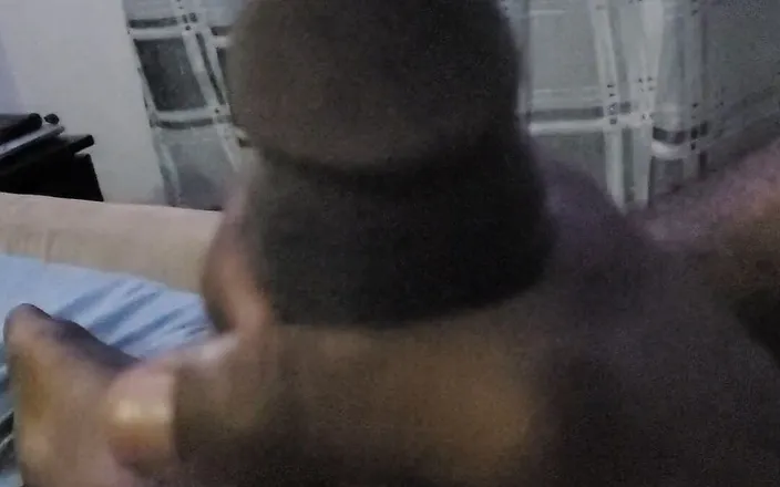 biniboy: Teasing My Big Cock