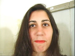 Naughty Nurses: Kozatá brunetka se svléká pro kontrolu svých pánů