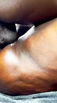 从阴户滴下精液 bbw 甜美的阴户充满了精液