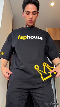 Modelando El Regalo De Faphouse