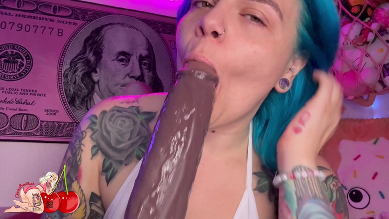 CherryBombBomb: 湿漉漉的asmr深喉口交爱妓女