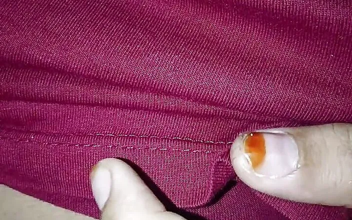 Sumi_couple_lesbian: Rich Fingers in My Tight Pussy.