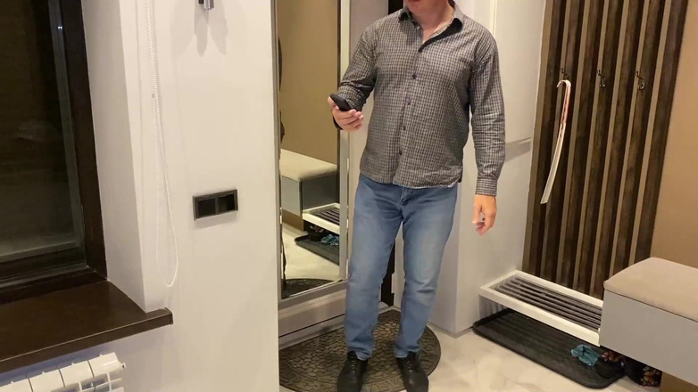 Mistress Mary: 泥棒が家の持ち主を制圧した