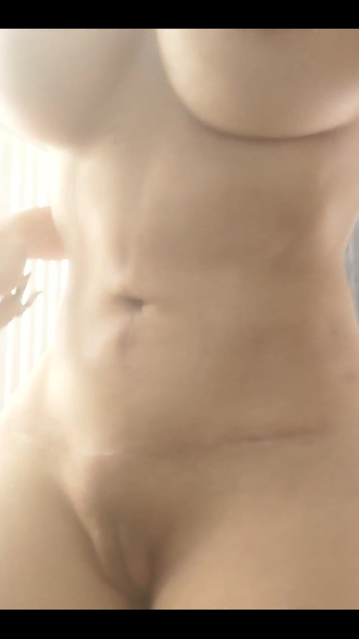 Anakaliyah: Abdominoquinha chegando