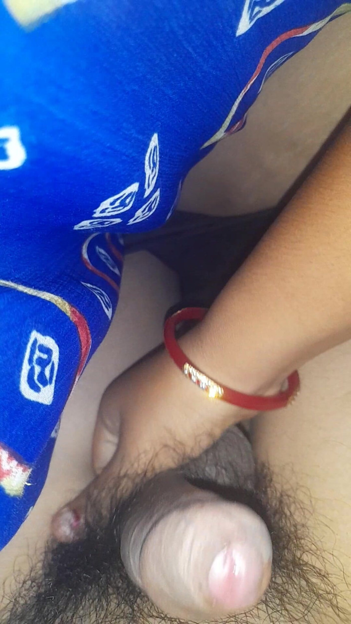 Kundan: Ręczna robota z desi bhabhi