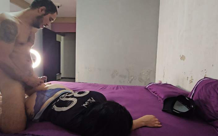 Forbidden pleasures: Evli amatör heyecanlı bir şekilde stadyumdan geliyor ve götüne boşalma alırken...