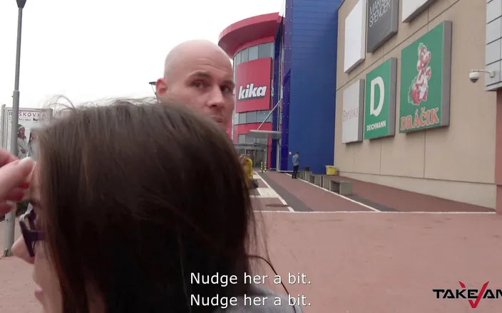 Take Van: Obézní děvka chce v dodávce neomezené dobrodružství s plivením