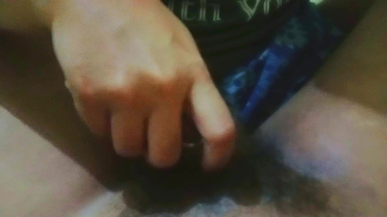 Angelina pop: Moje žena během přestávky masíruje péro svého spolupracovníka