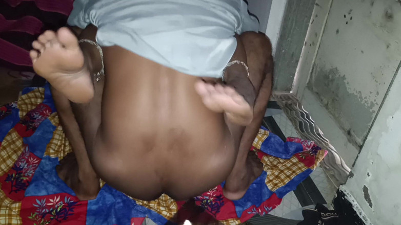 Bhabhi UP: Heute rief ich den stiefbruer meines freundes an und sagte...