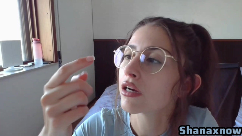 Shanaxnow: 사악스나우 코 페티쉬 먹는 부거 프레스 콧구멍 신음