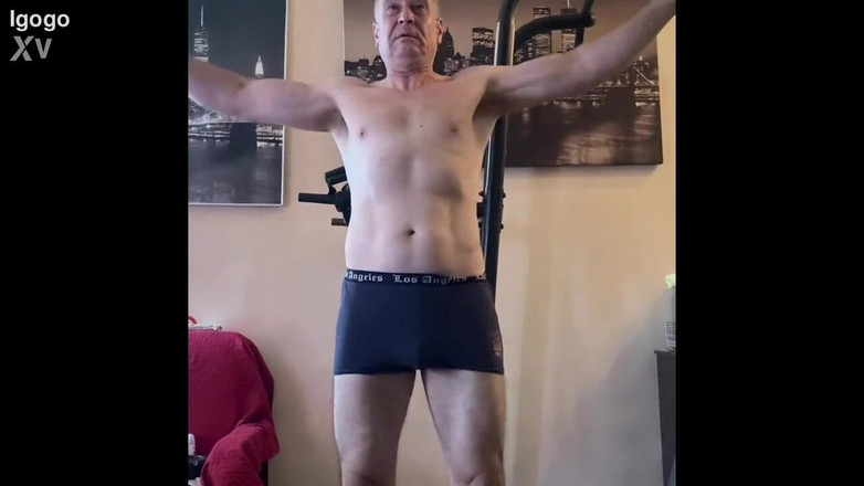 Alex Art: Je me pompe les mains