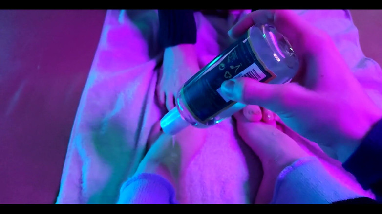 LalaThePala: Tření jeho ptáka mými nohama 