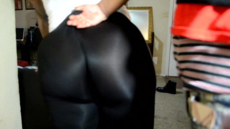Exclusive Dirty Diana: Fingering Dirty Diana pussy from behind