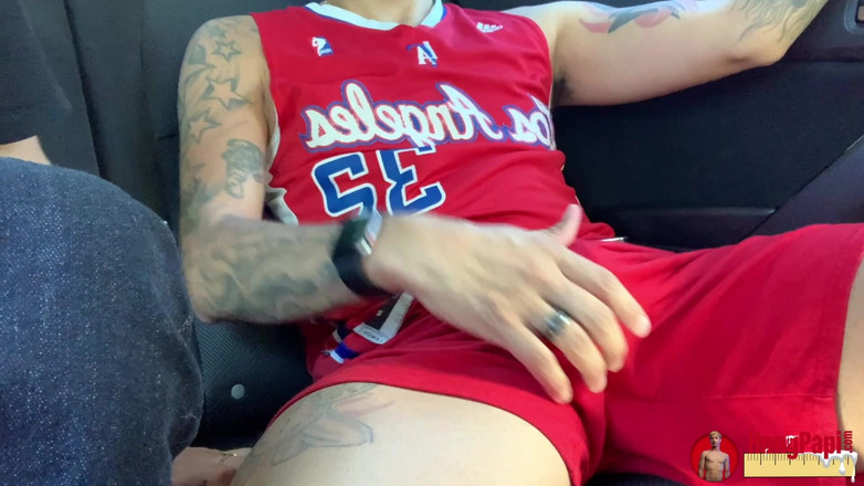 Hung Papi: Auto scopa malviventi latini ben dotati che succhiano il mio...