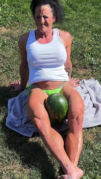 Muscle MILF Kandys Watermelon Crush Domination