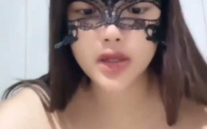 Jilbab69: 자위하고 오르가즘