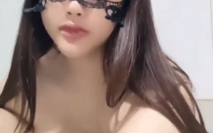 Jilbab69: Masturbation bis zum orgasmus