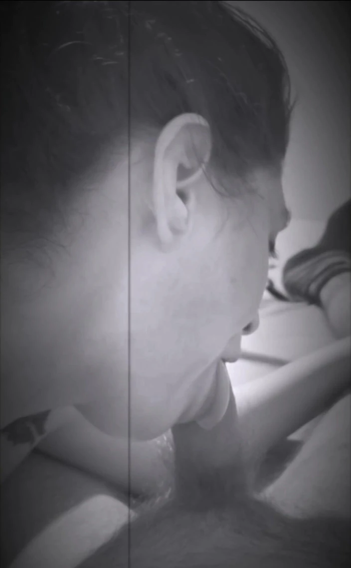 Hard & Rock cc: 내 혀를 펠라하는 슬로우 모션 단정치 못한!