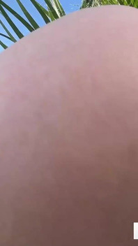 Vysoká Amazonka S Velkým Zadkem Ošukaná U Bazénu