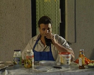 DEUTSCHLAN PORNO XXX: Vnadné holky kouří obrovského ptáka a vezmou se na film...