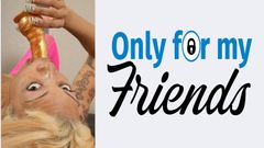 My Girlfriend Diamond Princess an Ebony Pig with Shaved Vagina and Light Hair Has Fun with Sex Toys