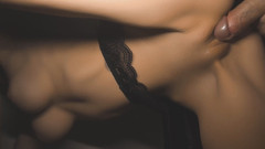 69win: Dari Setiap Tujahan batang, perutnya membonggol keluar, dan tetek semula...