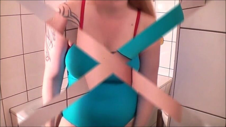 Sally Secret: Sereia com tesão no banho
