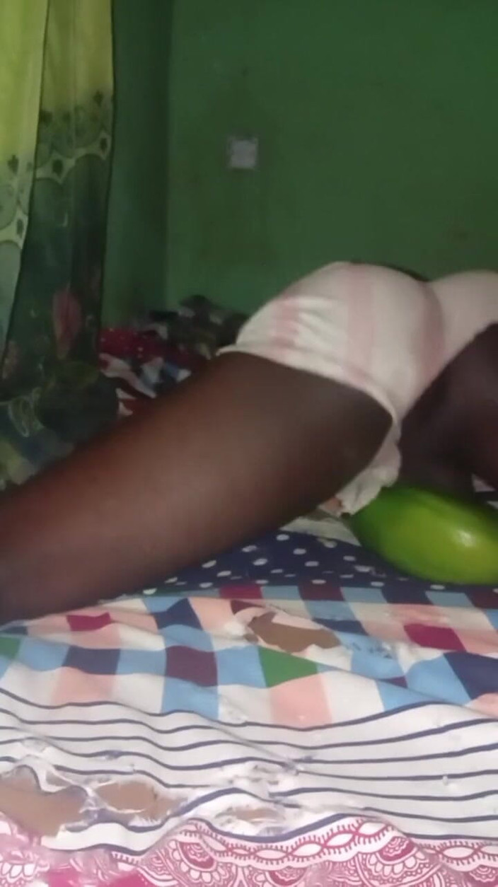 Badman4606: 그녀의 뻑가는 느린 젖을 빨아주기