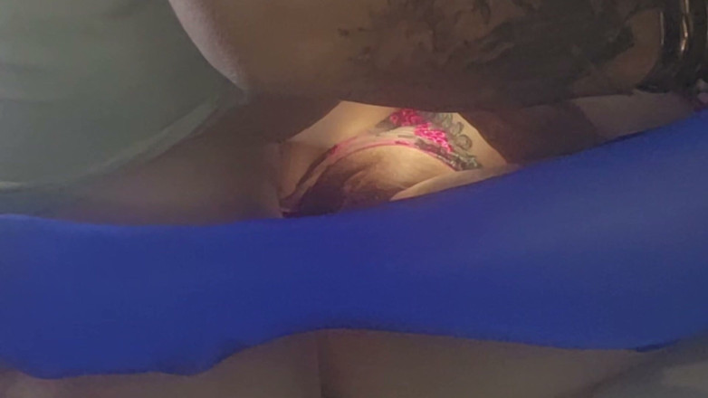 Sparowdox: Rakaman dekat creampie pepek