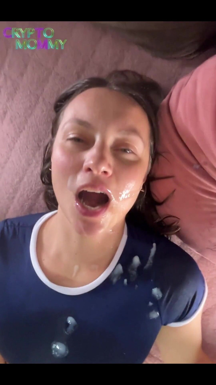 Crypto Mommy: Bester Amateur-MILf-Squirting-arsch willst du, dass so eine zahme schlampe in...