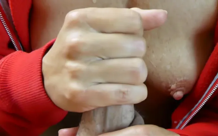 Fap flix: POV - Naughty MILF Gives Perfect Handjob with Cum on Tits