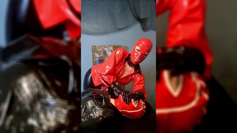 Madame Moira Dominatrix: Экстремальная Игра С Дыханием Мумифицированной Рабыни В Латексе