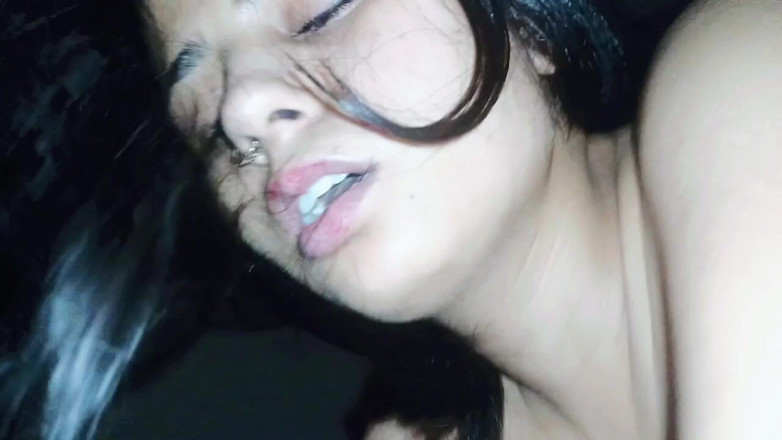 Hot Sis: Latika Раком со сводным братом, большой член, сперма в киске