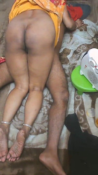 Xxx yarak emiyor gali wali video seks porno videosu