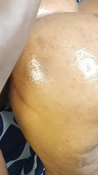 Bà Dumo bị chồng đụ mạnh bạo