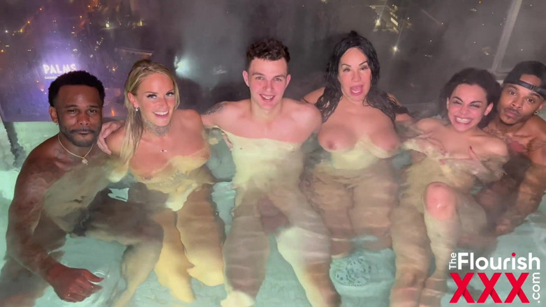 The Flourish XXX: AVN Gangbang 2023 Camera jacuzzi - TheFlourishxxx Content Collaborators Party