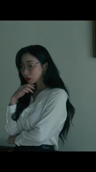 Matură sexy asiatică și incitantă își seduce secretul elevului-profesor Qin